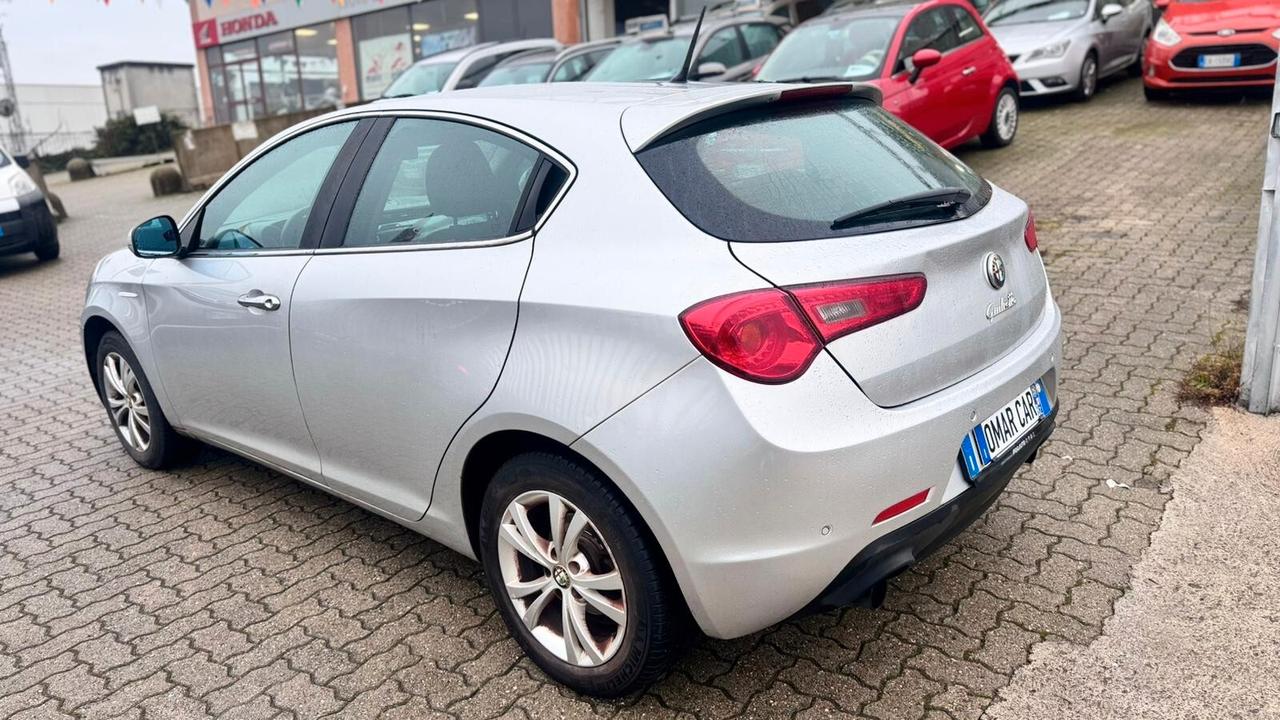 Alfa Romeo Giulietta 2.0 JTDm 2011
