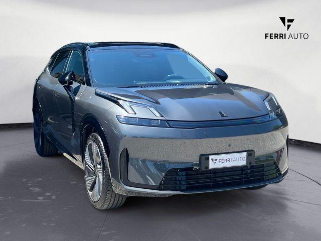 LYNK & CO 08 PHEV More