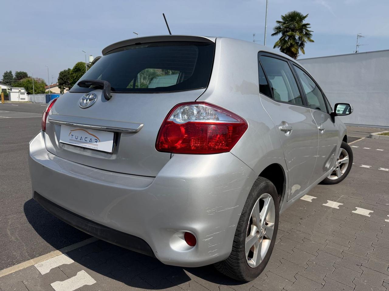Toyota Auris 2.0 D-4D SOL #11110
