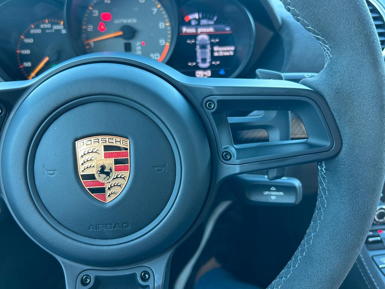 Porsche Cayman 718 4.0 GT4 RS pdk