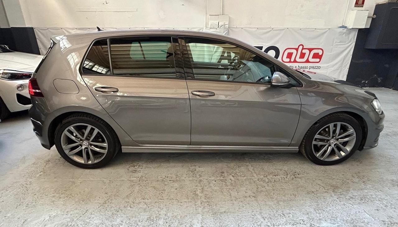 Volkswagen Golf 1.6 TDI 110 CV DSG 5p. R-LINE BlueMotion Technology