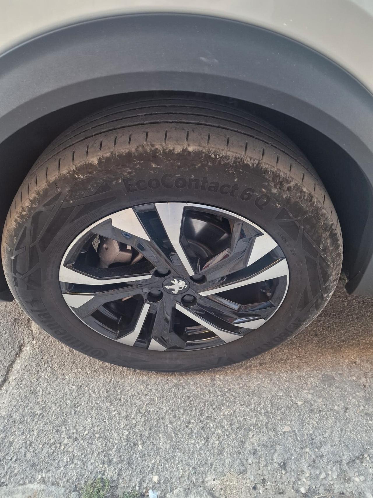 Peugeot 2008 BlueHDi 130 S&S EAT8 GT Pack