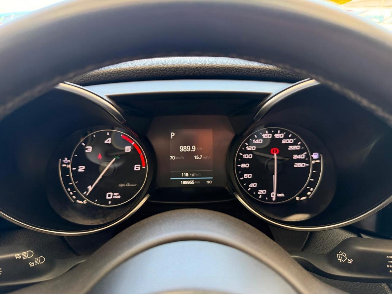 ALFA ROMEO GIULIA 2.2 DIESEL 180CV AUTOMATICA