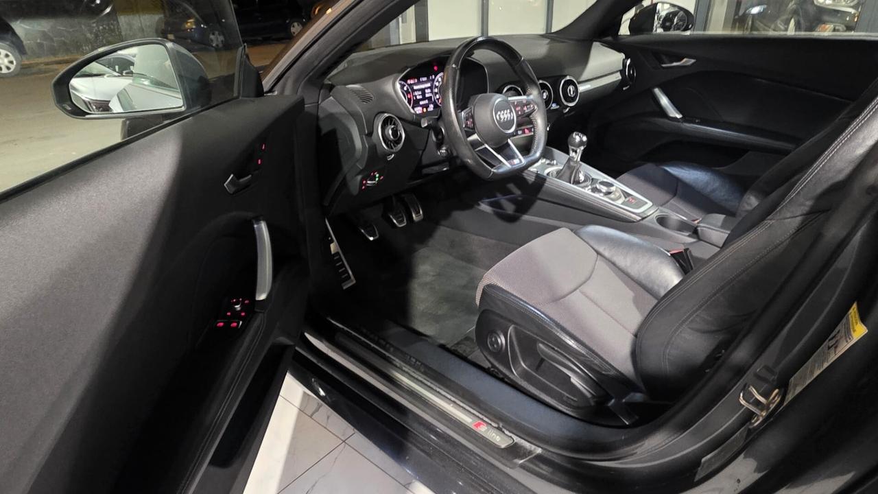 Audi TT Coupé 2.0 TDI ultra S line