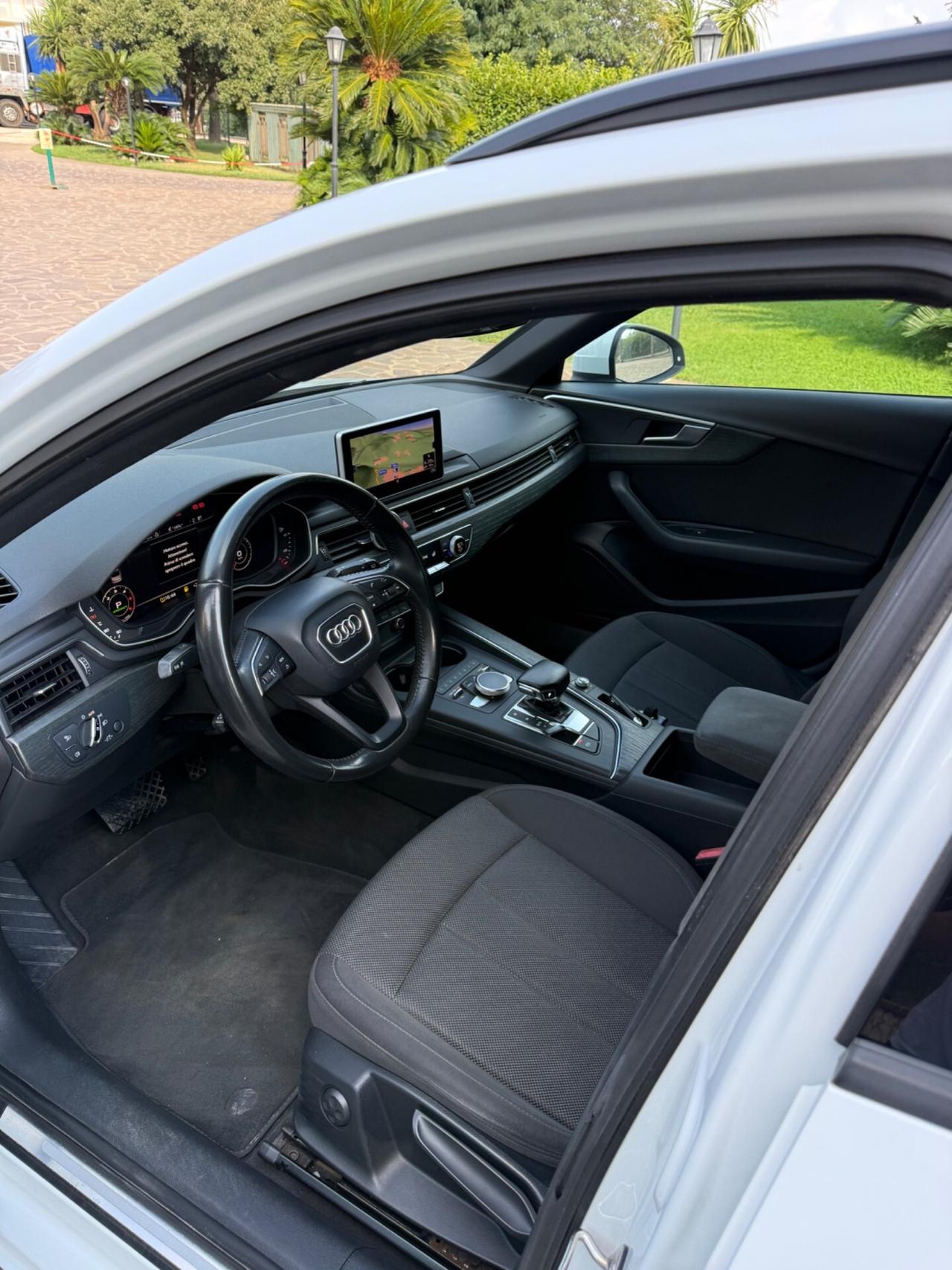 Audi A4 Avant 2.0 TDI 150 CV ultra Business Sport