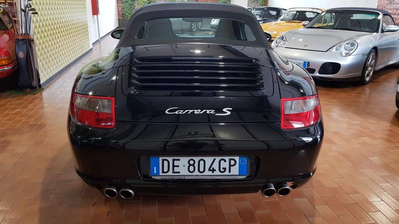 Porsche 997 911 Porsche Carrera S Cabrio Book service 70000KM