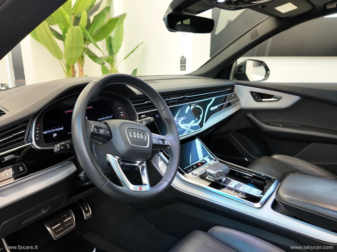 AUDI Q8 S line ed. TETTO APRIBILE