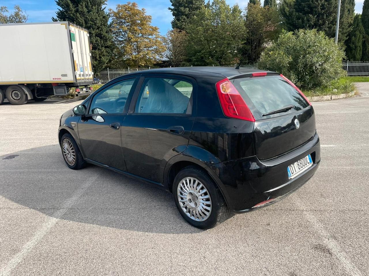 FIAT GRANDE PUNTO 1.2 BENZ 2008 12 MESI DI GARANZIA