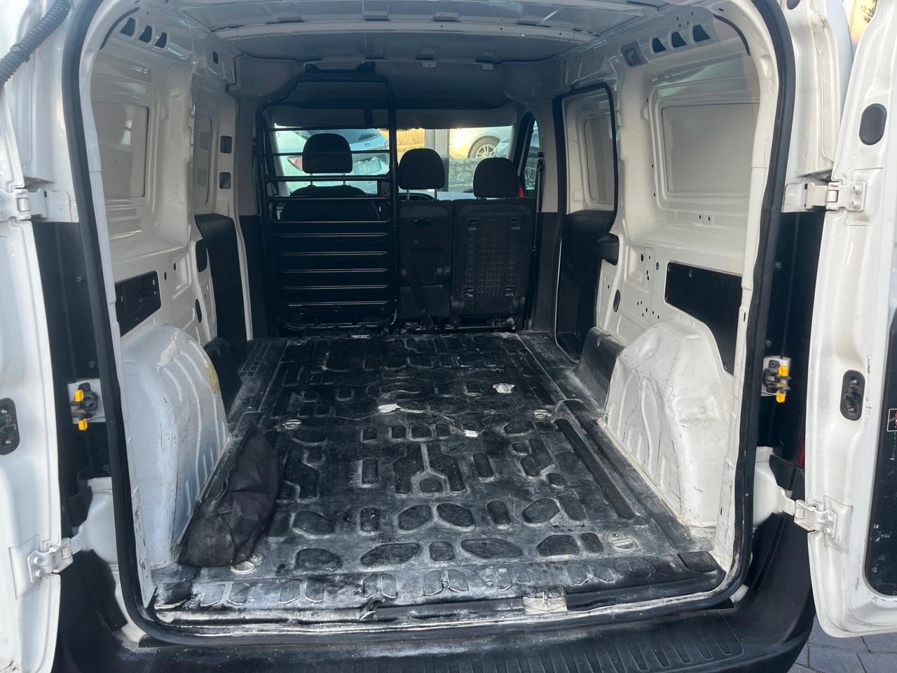 Fiat Doblo Doblò 1.6 MJT 105CV PC-TN Cargo Lamierato SX 3 Posti
