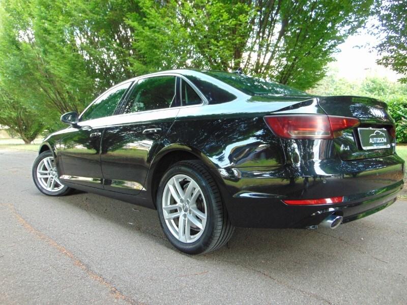 AUDI A4 5ª serie A4 2.0 TDI 150 CV S tronic Bu...