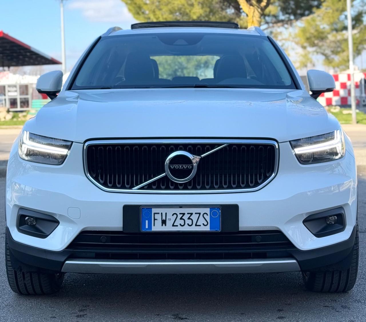 Volvo XC40 D4 AWD 190CV Geartron. Momentum TETTO