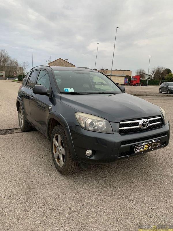 Toyota RAV4 RAV4 2.2 D-4D 177 CV Luxury