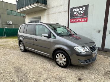 NOLEGGIO Volkswagen Touran 1.5 TSI ACT Business BlueMotion Technology