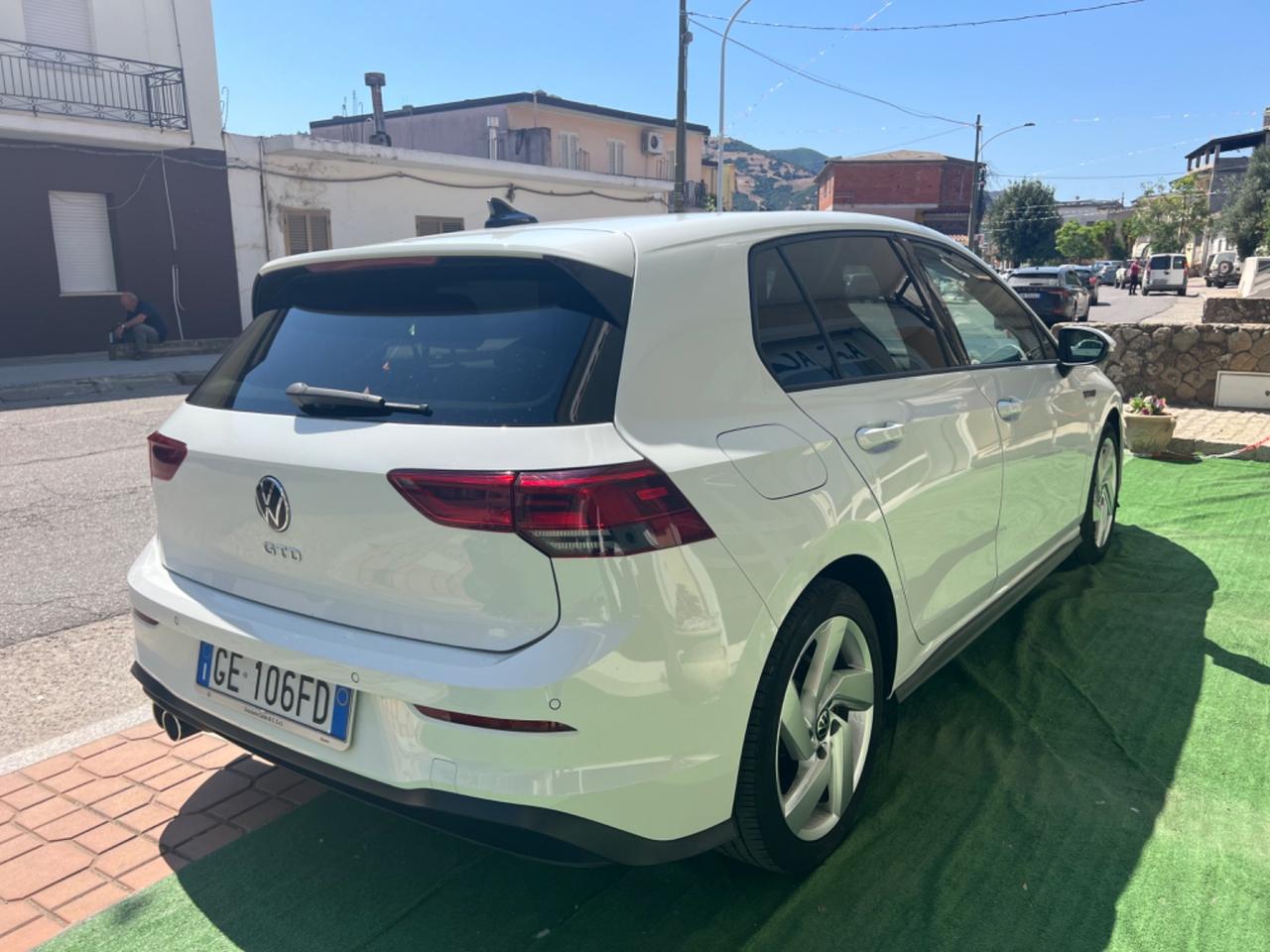 Volkswagen Golf 2.0 TDI GTD DSG