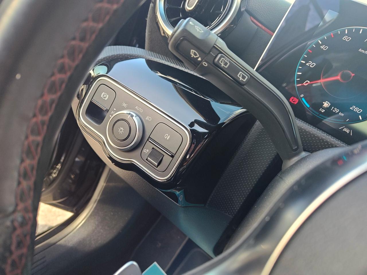 MERCEDES BENZ CLASSE A 180 D 1.5 116 CV AUTOM. PREM. AMG LINE