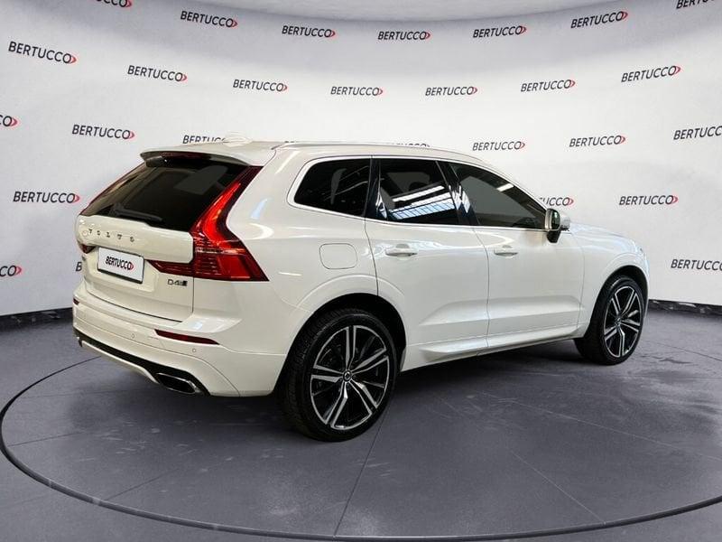 Volvo XC60 (2017-->) D4 AWD Geartronic R-design