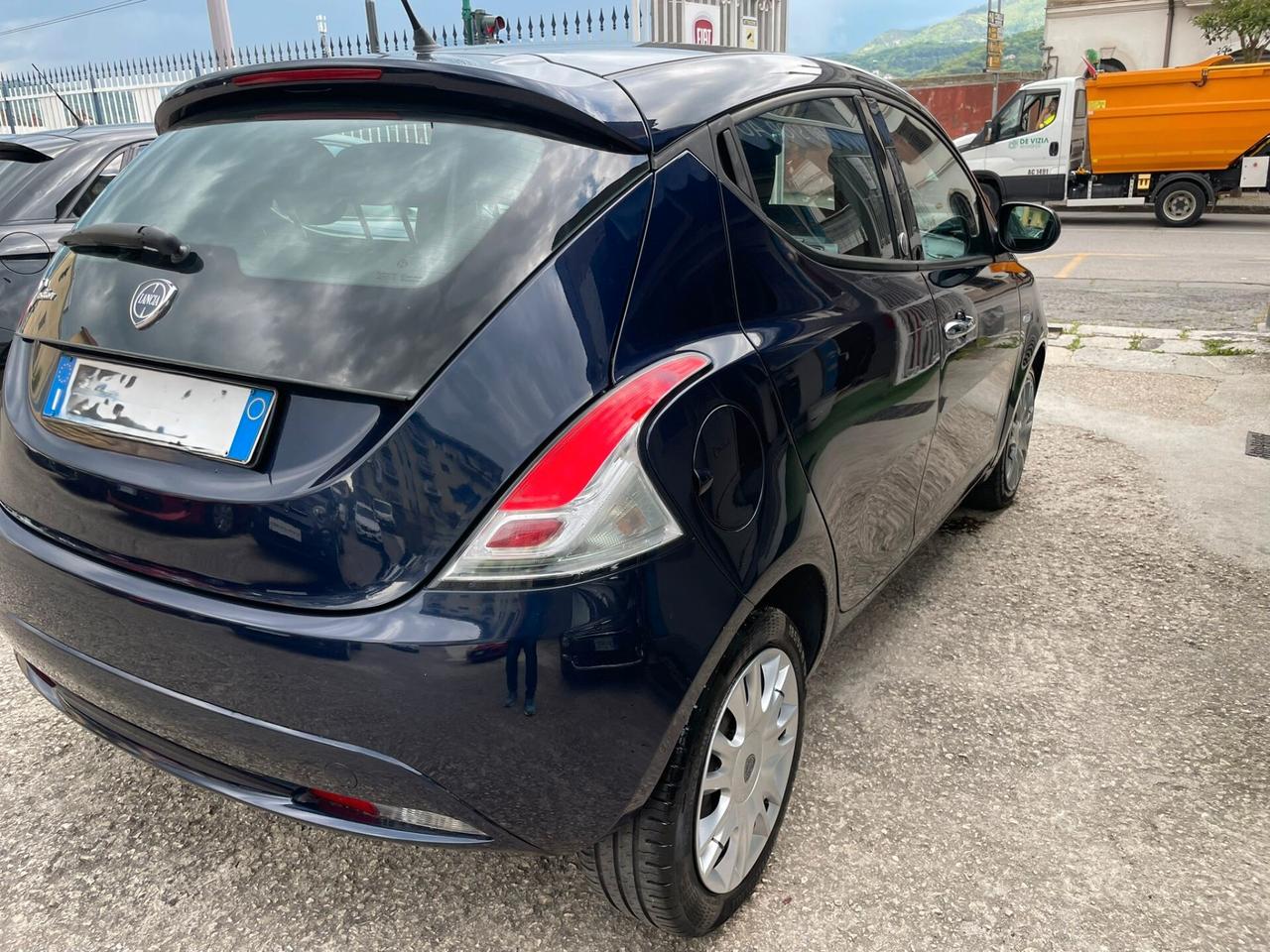 Lancia Ypsilon 1.2 69 CV 5 porte GPL Ecochic Silver