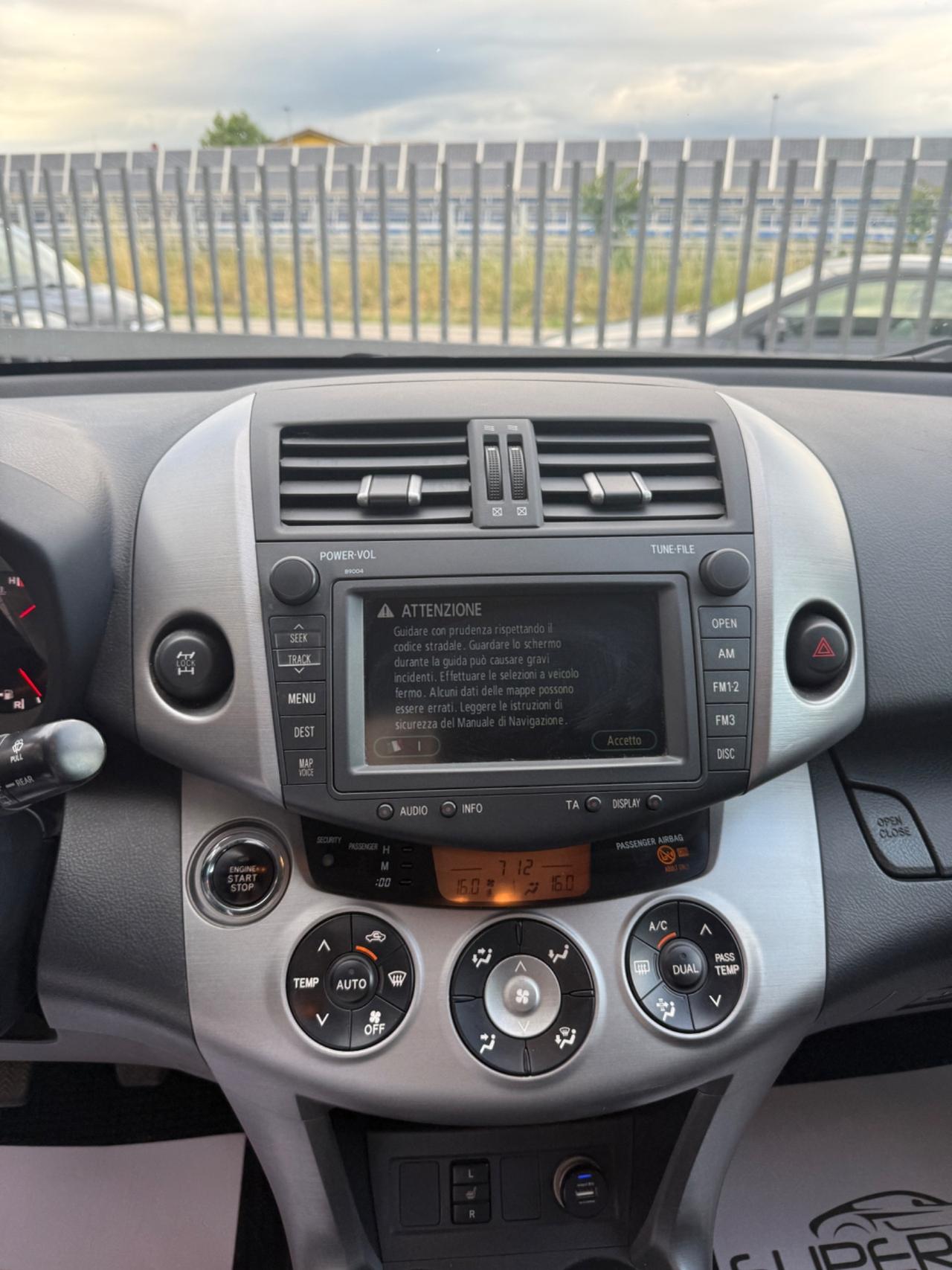 Toyota RAV 4 RAV4 2.2 D-4D 177 CV Luxury