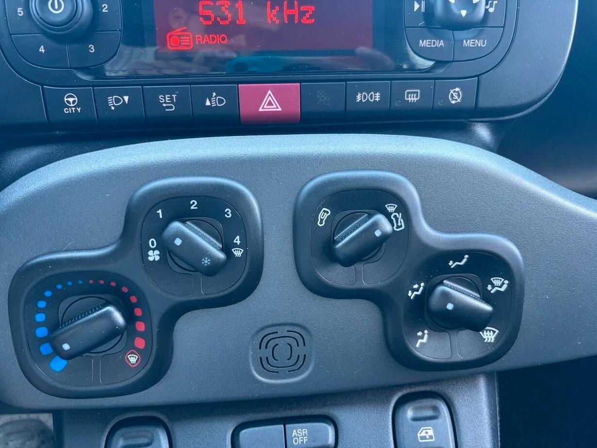 Fiat Panda 1.0 FireFly S&S Hybrid City Cross