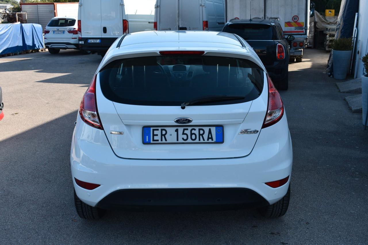 Ford Fiesta 1.5 TDCi 5p- 2013