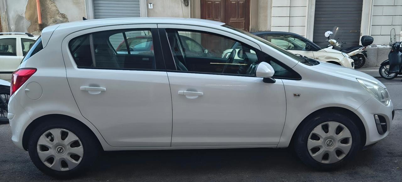 Opel Corsa 1.2 5 porte Edition