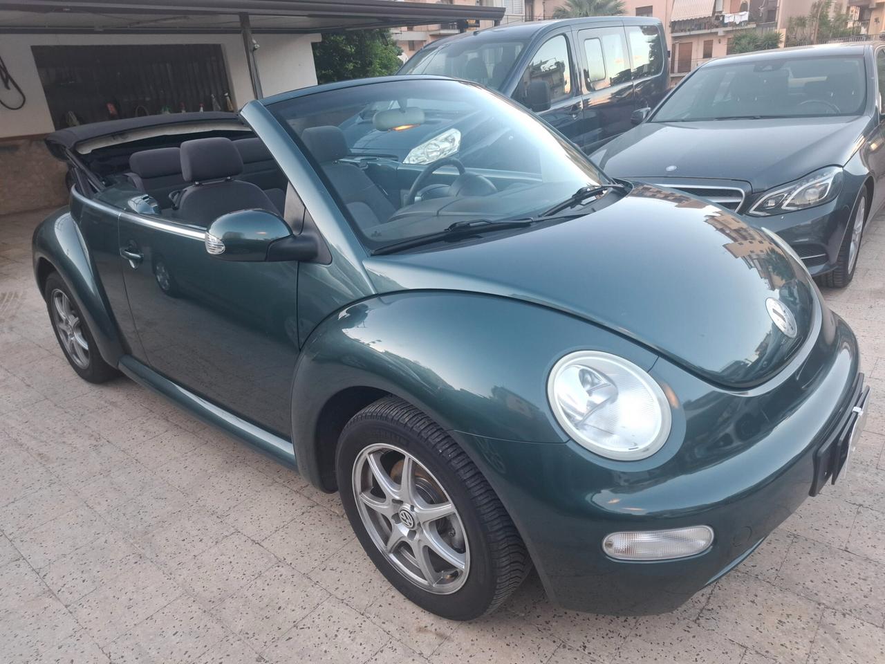 Volkswagen New Beetle 1.4 16V Cabrio