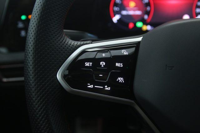 VOLKSWAGEN Golf GTI 2.0 TSI GTI DSG Black Style plus