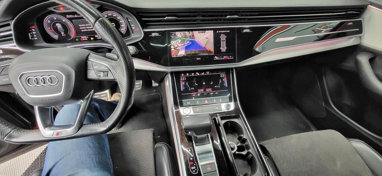 Audi Q8 50 TDI 286 CV quattro tiptronic Sport