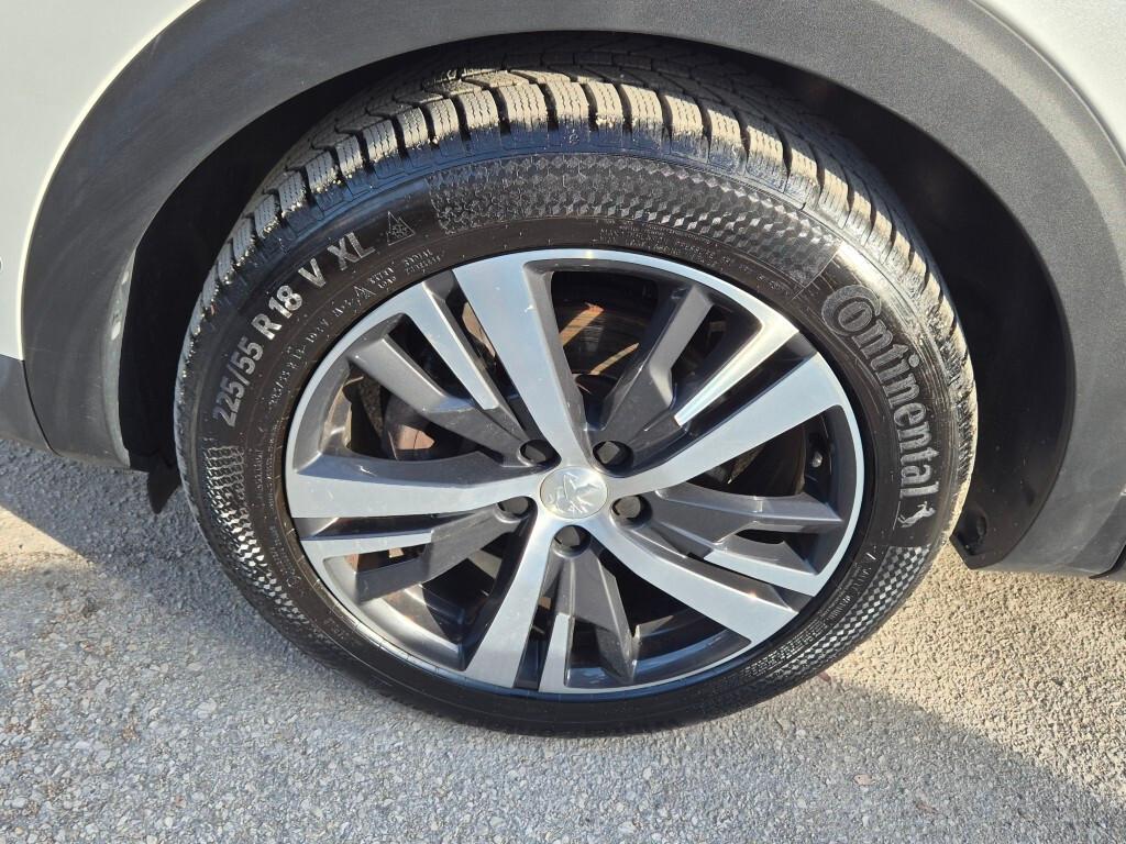 Peugeot NEW 3008 BlueHDi 130CV EAT8 ALLURE