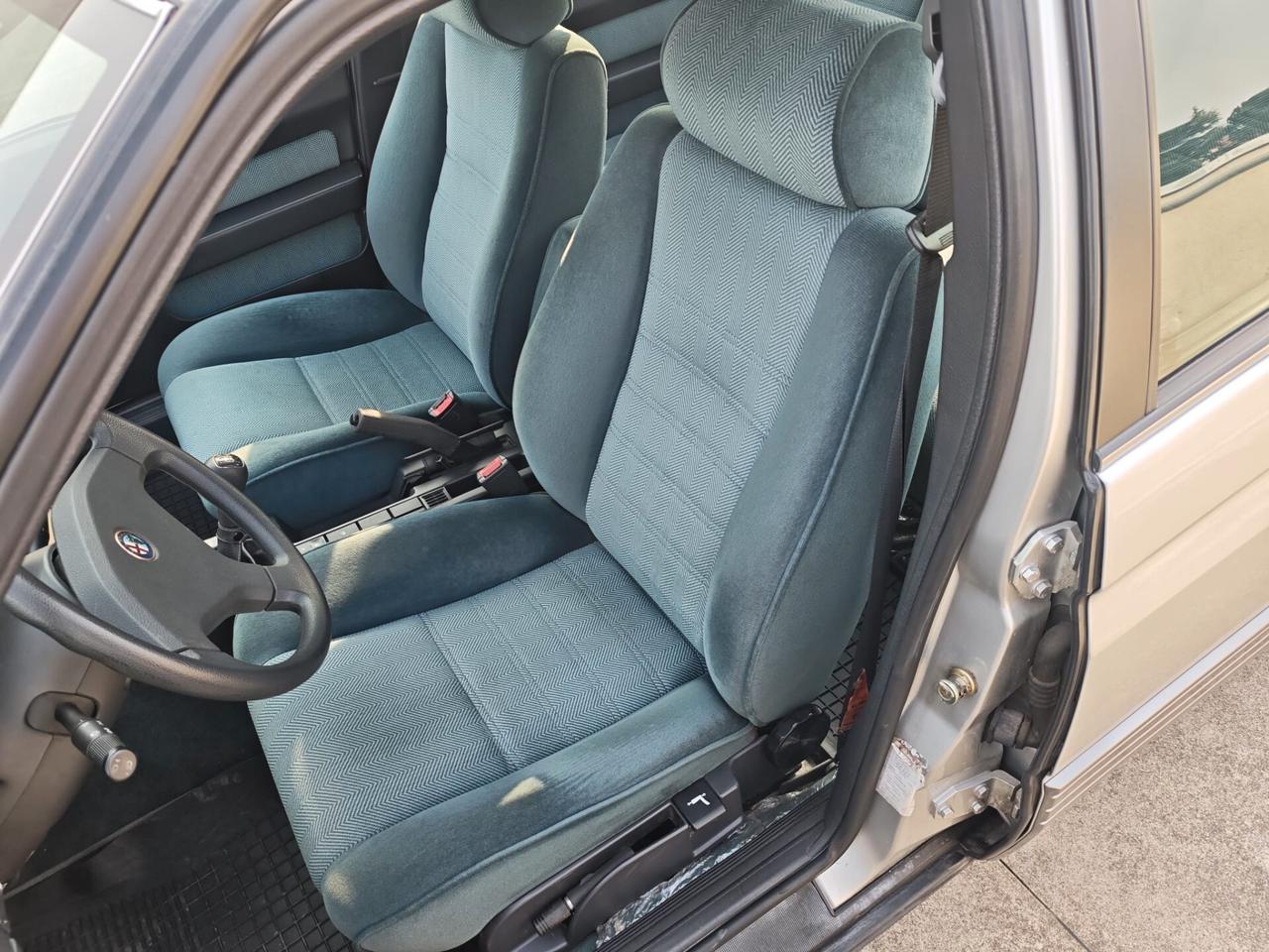 Alfa Romeo 164 2.0i Twin Spark