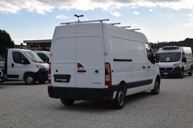 RENAULT Master L2H2 2.3