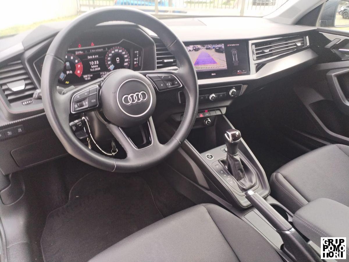 AUDI - A1 Sportback - A1 allstreet 30 TFSI S Tronic. Id. Contrast