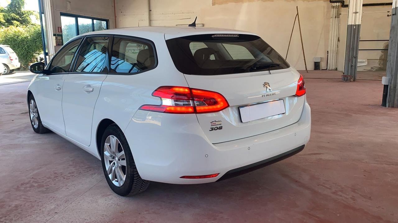Peugeot 308 BlueHDi 100 S&S SW Active