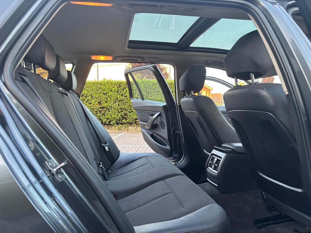 BMW 318d Touring M Sport – 2013 Contatto WhatsApp: +3936902051