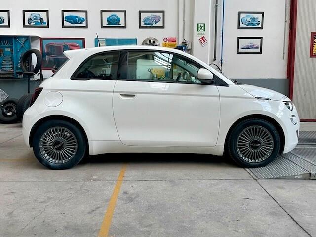 Fiat 500 500e Berlina 42 kWh Icon Autonomia 300 km