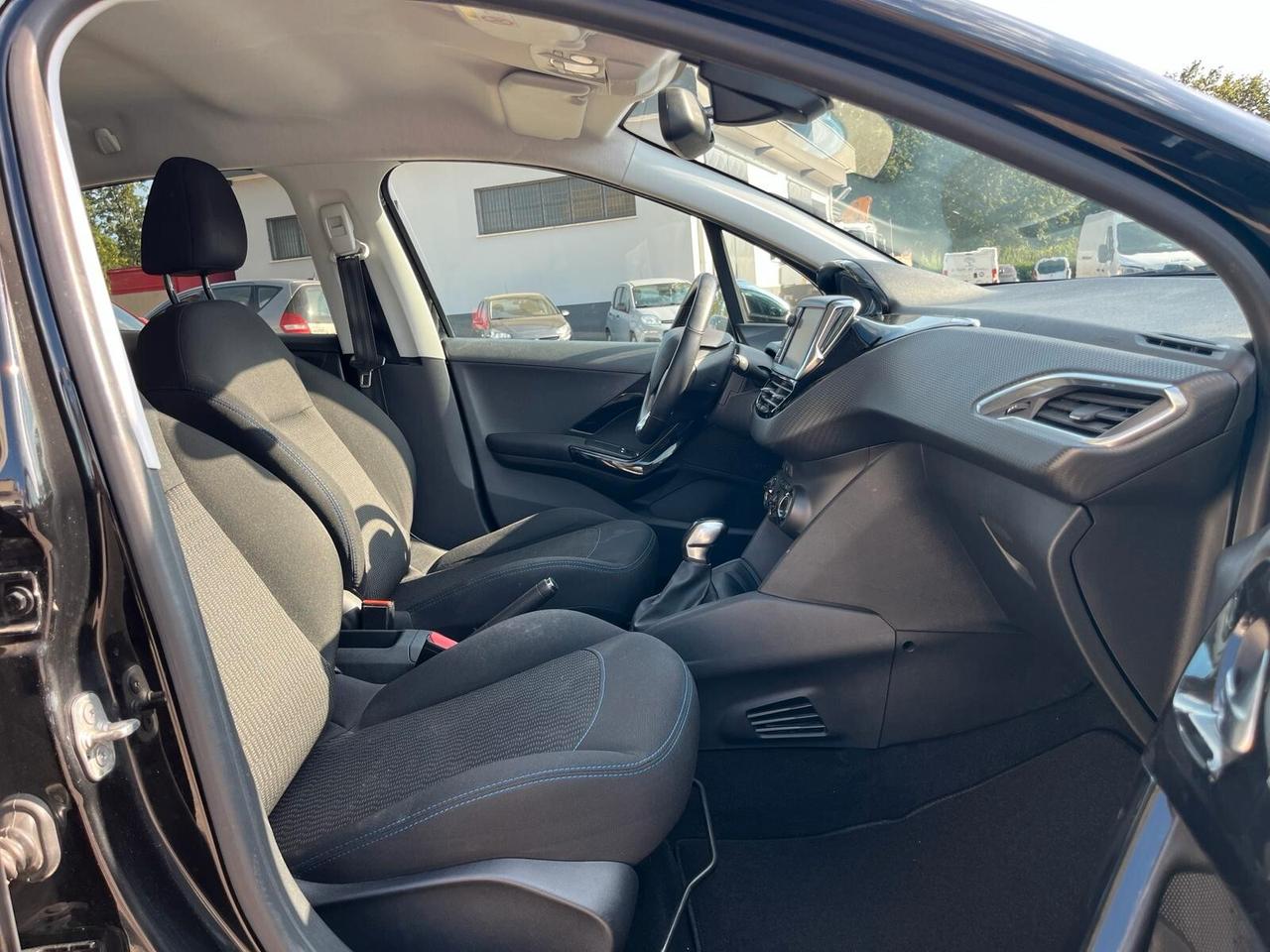 Peugeot 208 PureTech 68 5 porte signature NEO/unico propr/full led/lega/navi/TAGLAINDI