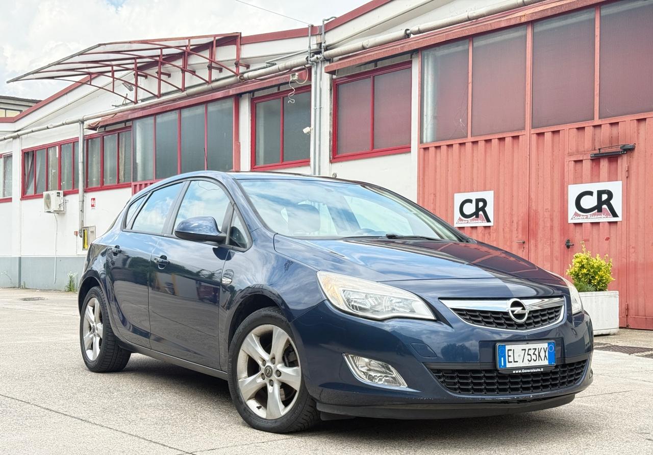 Opel Astra 1.7 CDTI 130CV 5 porte Cosmo