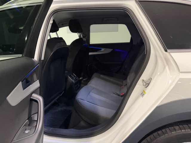 AUDI A4 allroad 50 TDI tiptronic Identity Contrast