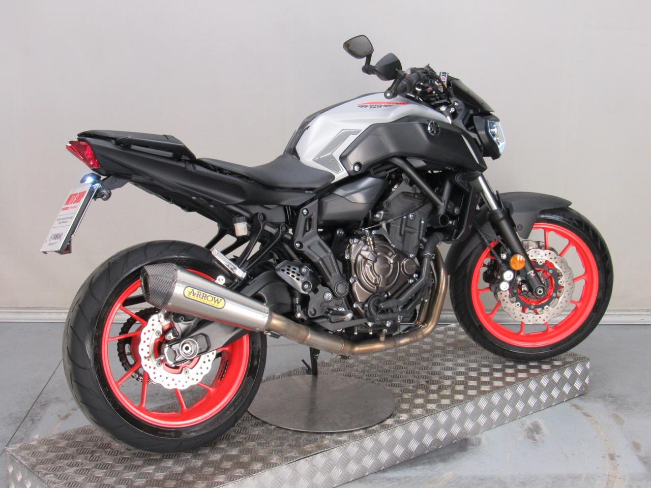 Yamaha MT-07 ABS ICE FLUO SCARICO ARROW