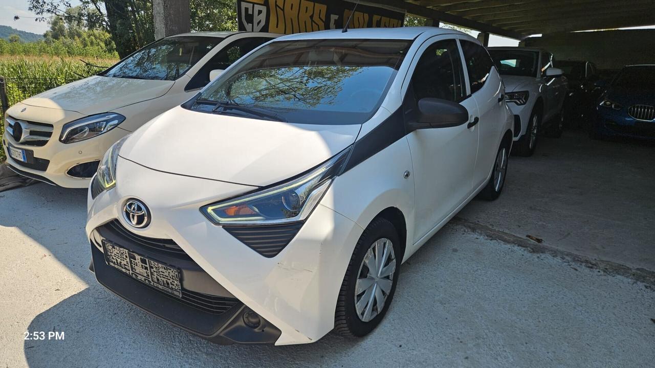 Toyota Aygo 1.0 VVT-i 72 CV 5 porte x-play