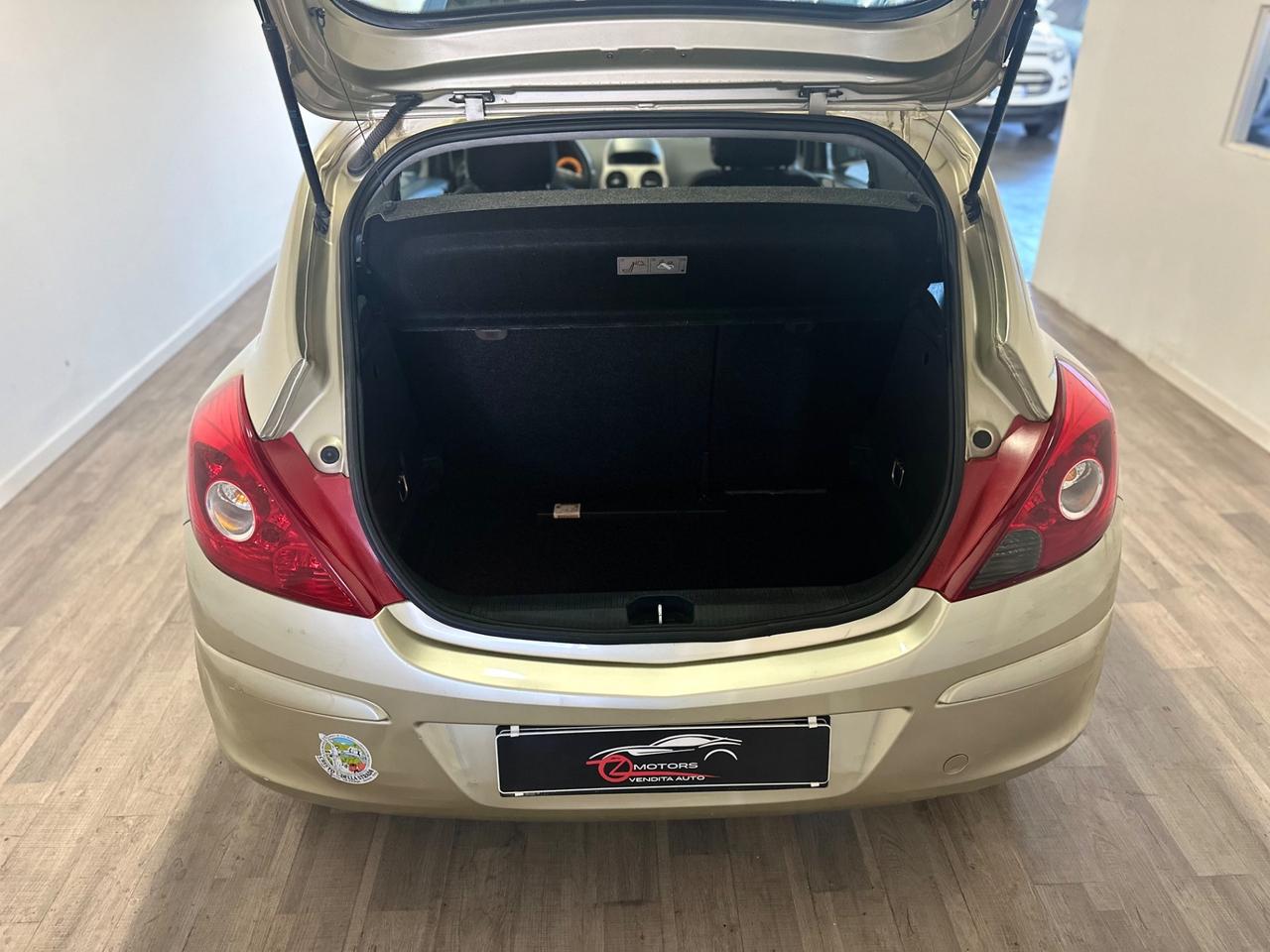 Opel Corsa 1.0 12V 3 porte Enjoy NEOPATENTATI