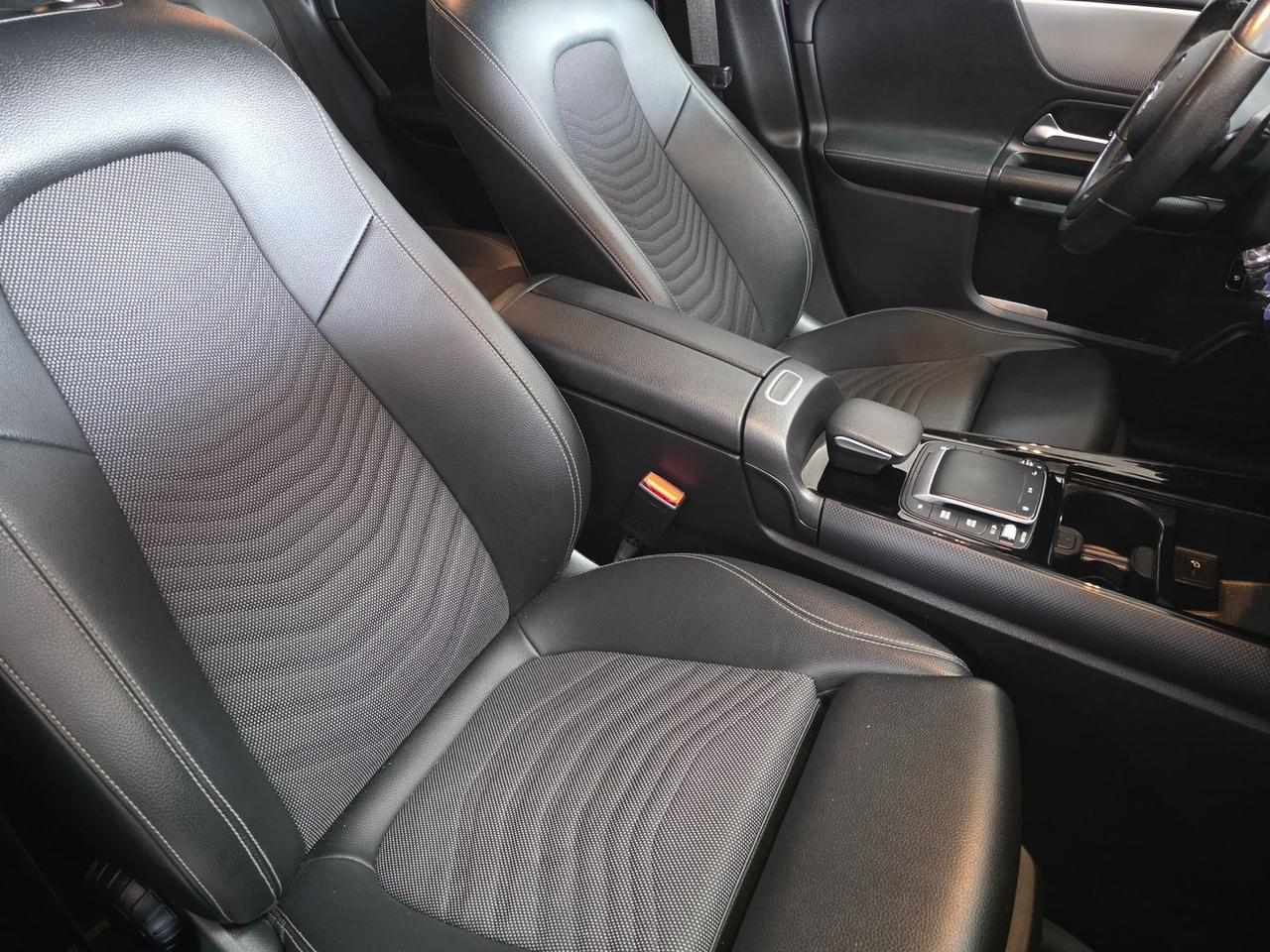 Mercedes-Benz B 180 Sport #11918
