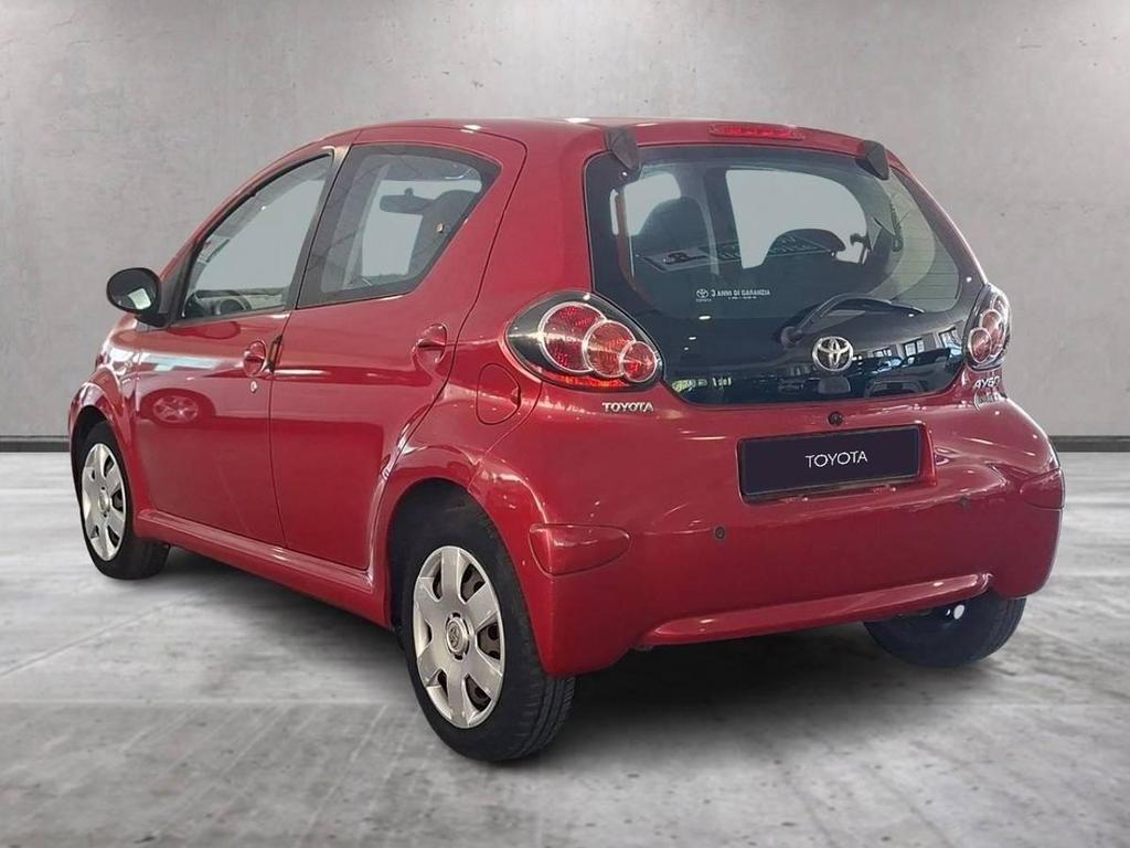 Toyota Aygo 5 Porte 1.0 VVT-i Sol Connect Red Edition