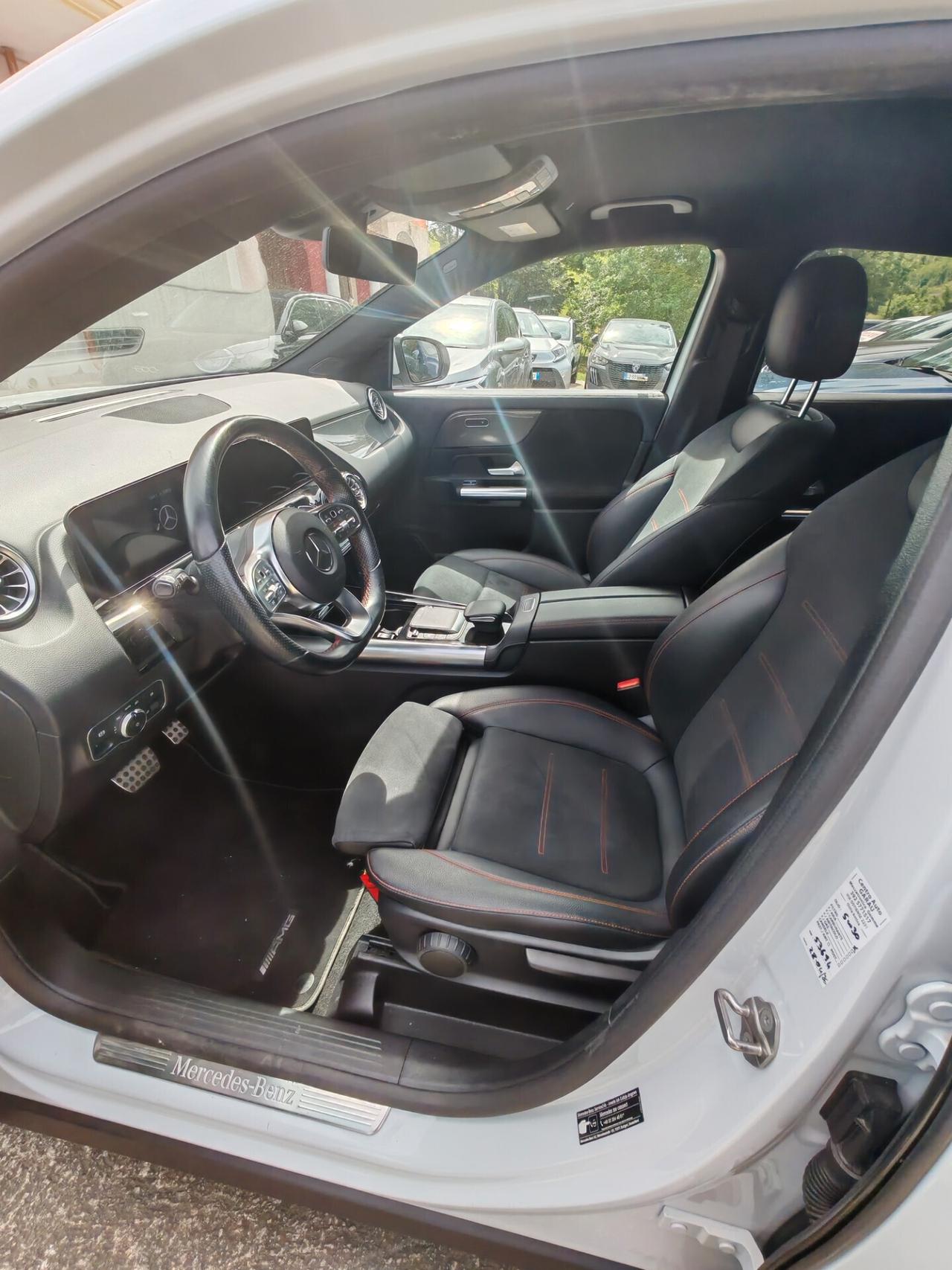 Mercedes-Benz GLA 200 163 CV Automatico