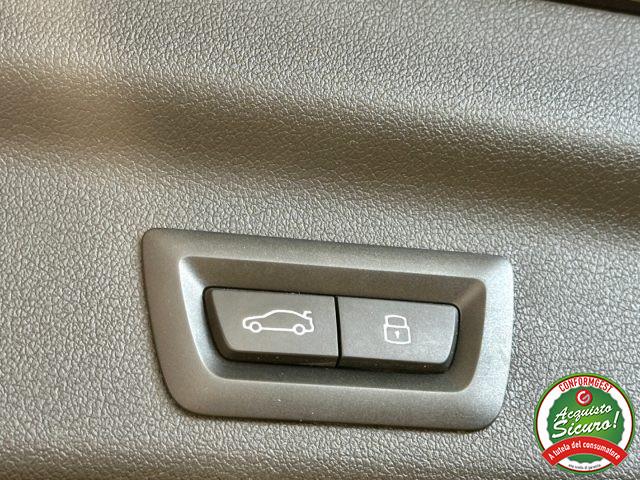 BMW X1 sDrive 18d xLine *VOLANTE MSPORT*