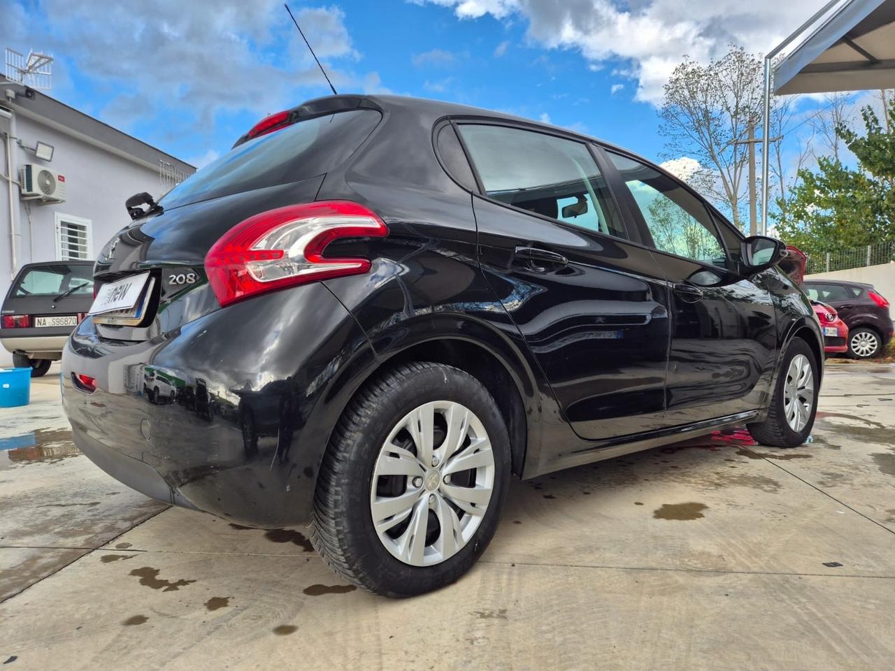 Peugeot 208 1.2 VTi 82 CV 5 porte Allure