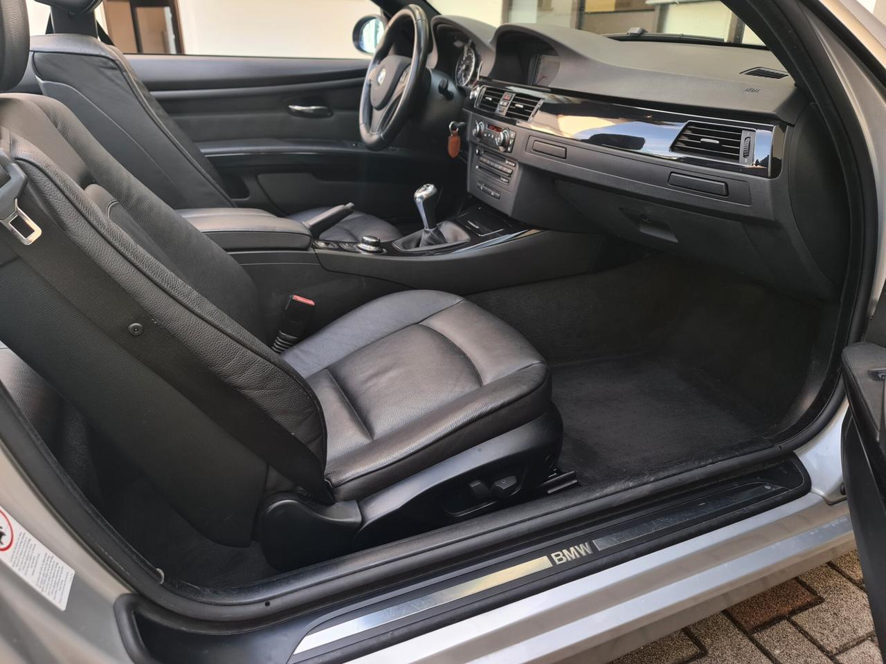 Bmw 320i cat Cabrio Futura - Km. certif.