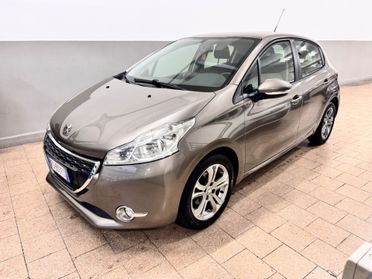 Peugeot 208 1.4 HDi 68 Cv 5P. Allure - 2014