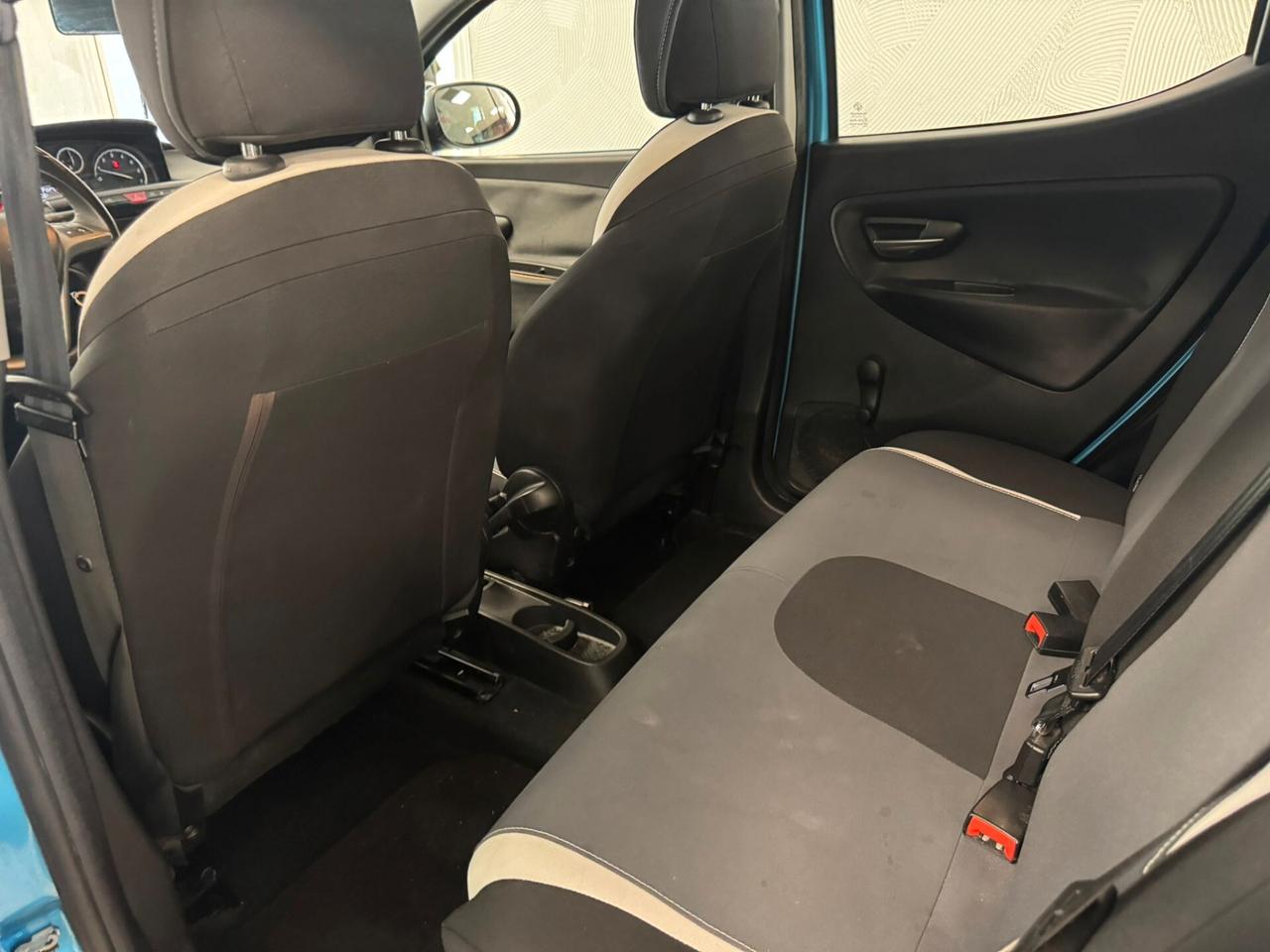 Lancia Ypsilon 1.2 69 CV 5 porte GPL Ecochic Gold -neopatentati