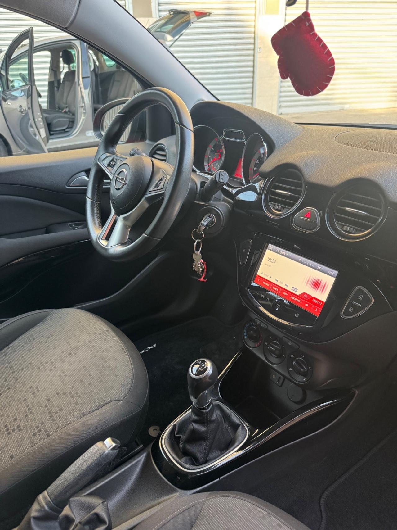 Opel Adam 1.2 70 CV